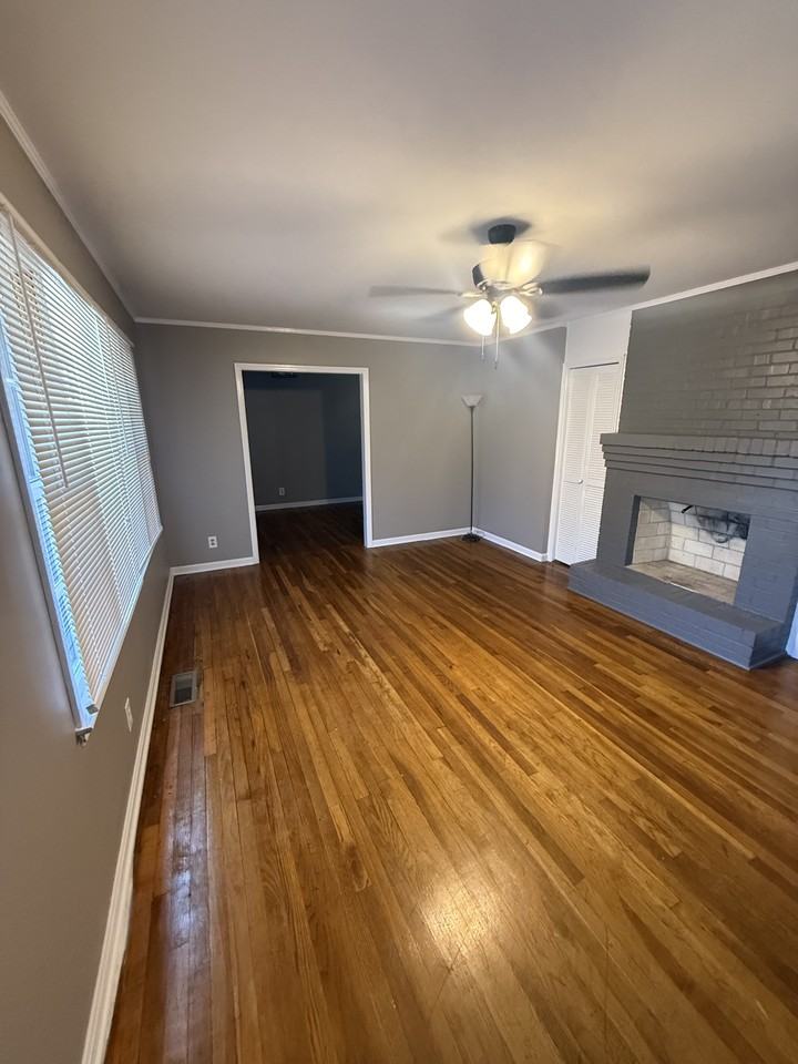 405 Lamar Street #1 - Photo 3 of 10