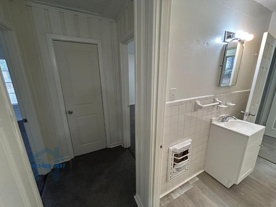 1101 North Kings Highway #1 - Photo 6 of 15