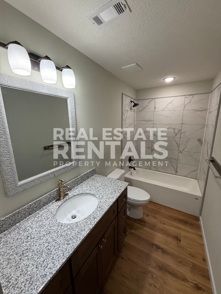 1812 Mckinley Avenue #1 - Photo 7 of 10