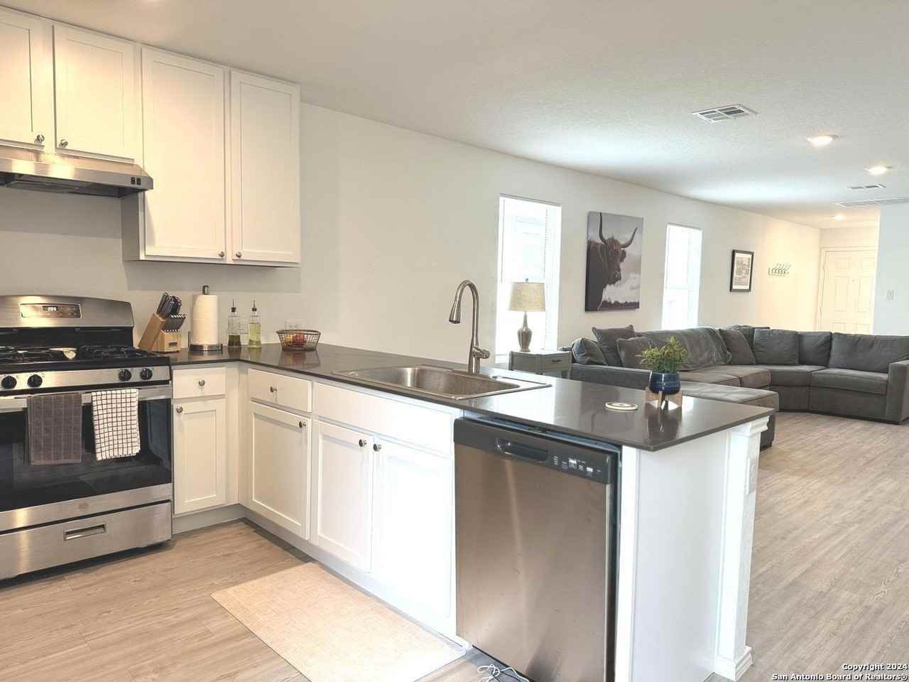 9907 Jenney Grist #1 - Photo 6 of 15