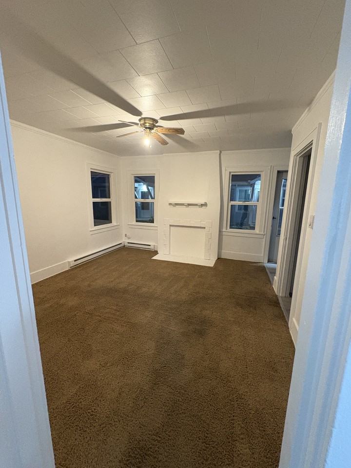 1240 Chemeketa Street Northeast #1240 - Photo 3 of 13