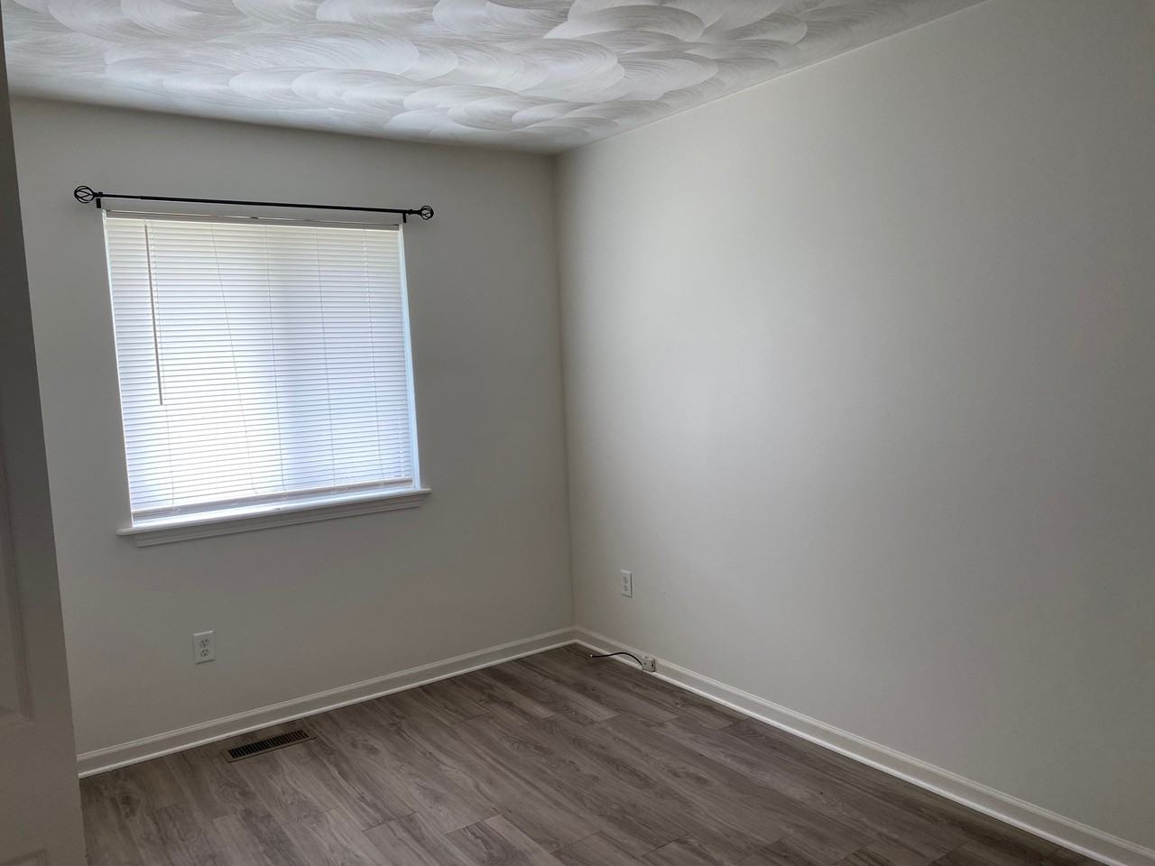 604 Forest Street #D - Photo 7 of 10