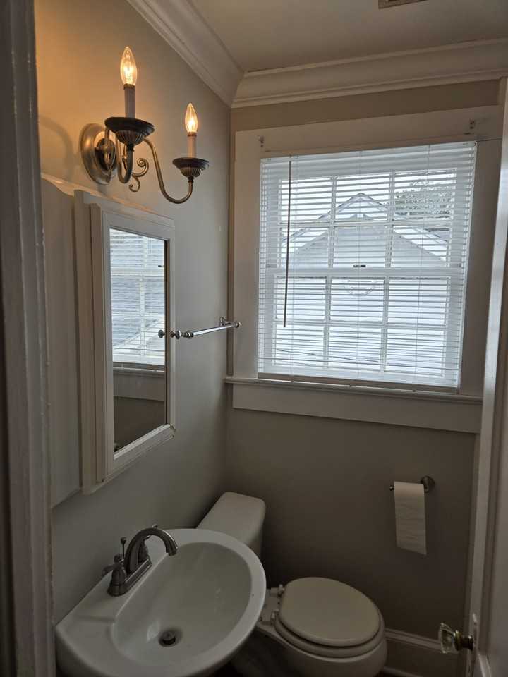 1205 W Palmetto St #D - Photo 7 of 18