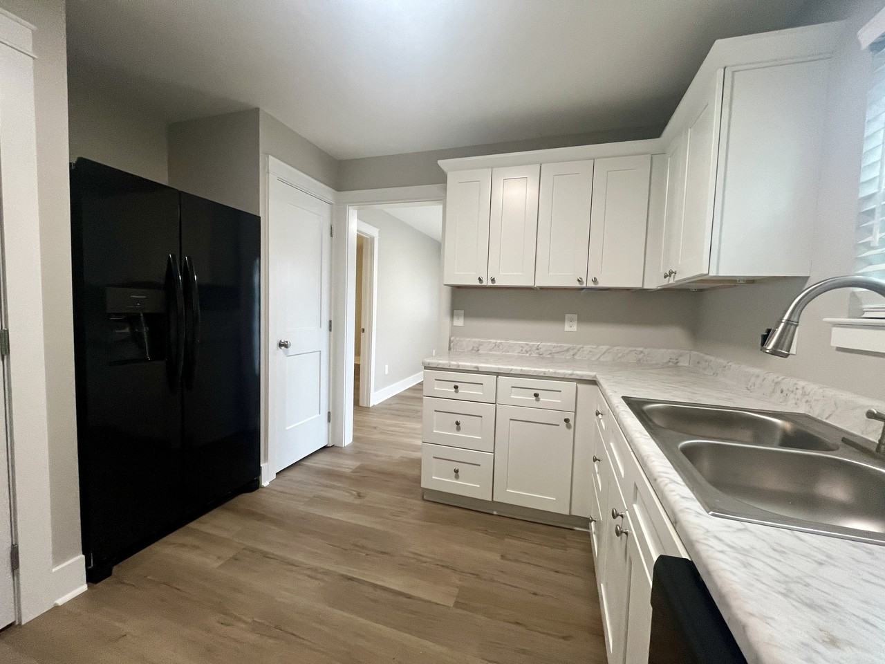 2916 Mcdonald Dr Sw #1 - Photo 5 of 20