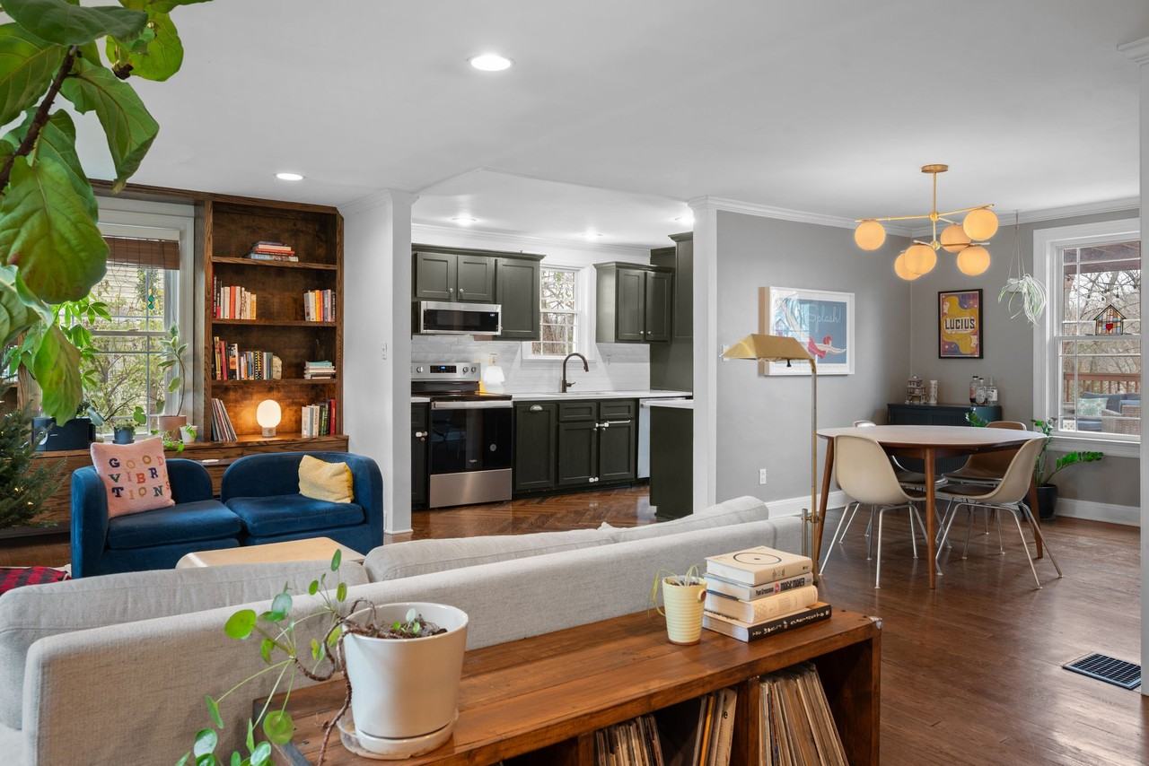 1601 Golf St #1 - Photo 3 of 11