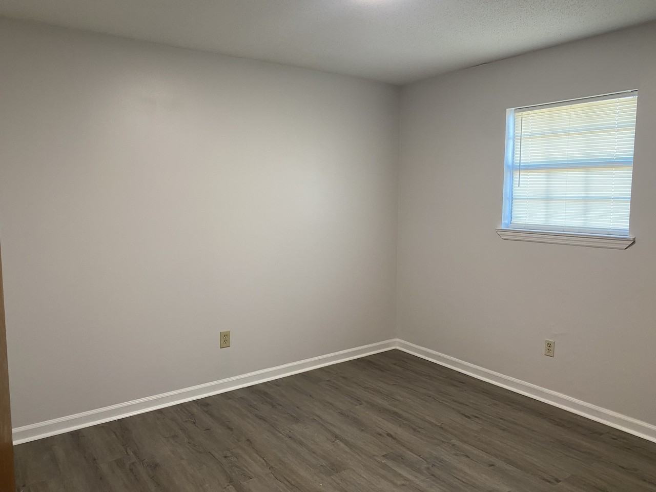 5009 Marylin Lane #B - Photo 7 of 8