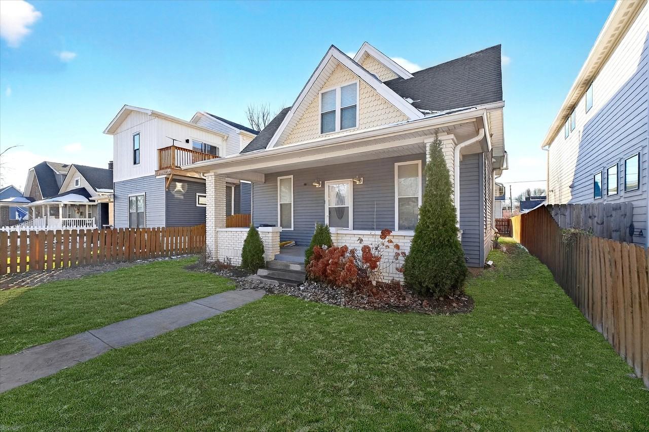 916 Dawson Street #1 - Photo 2 of 29