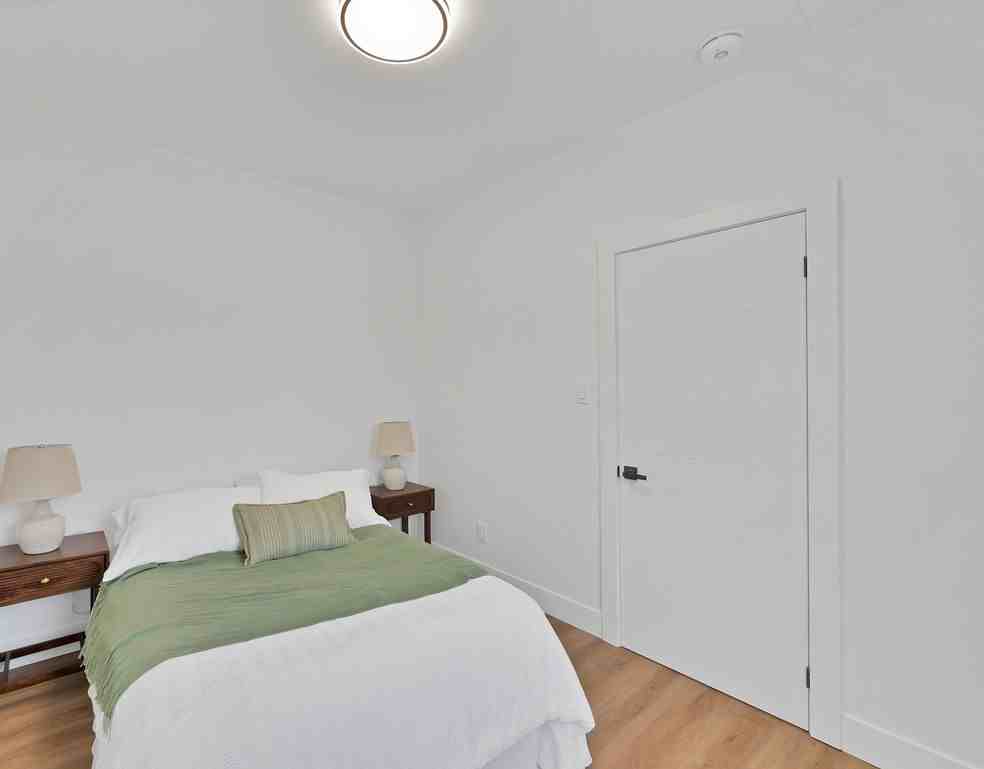 20 Hill St #1 - Photo 5 of 14