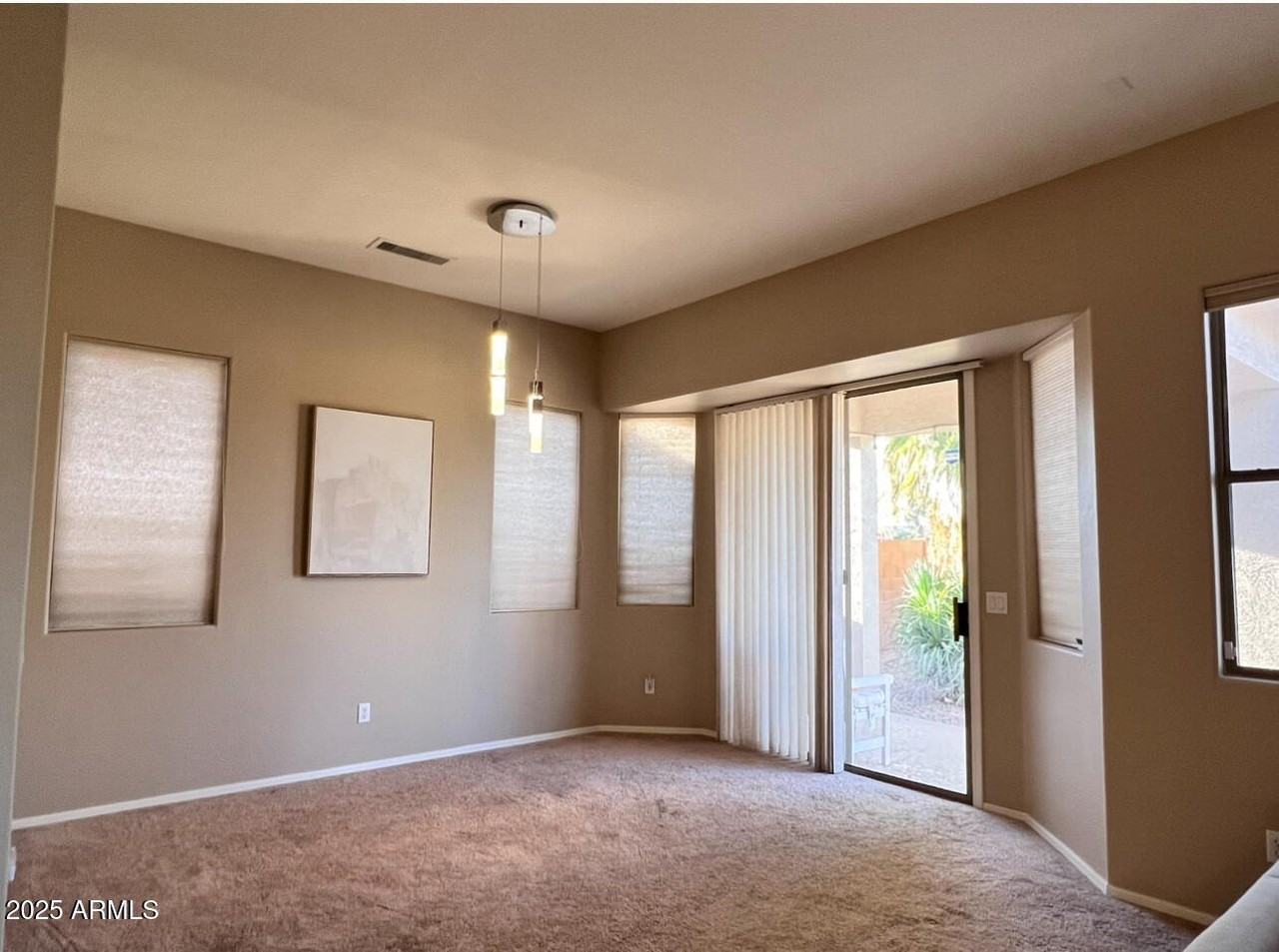 16924 W Northampton Rd - Photo 5 of 17