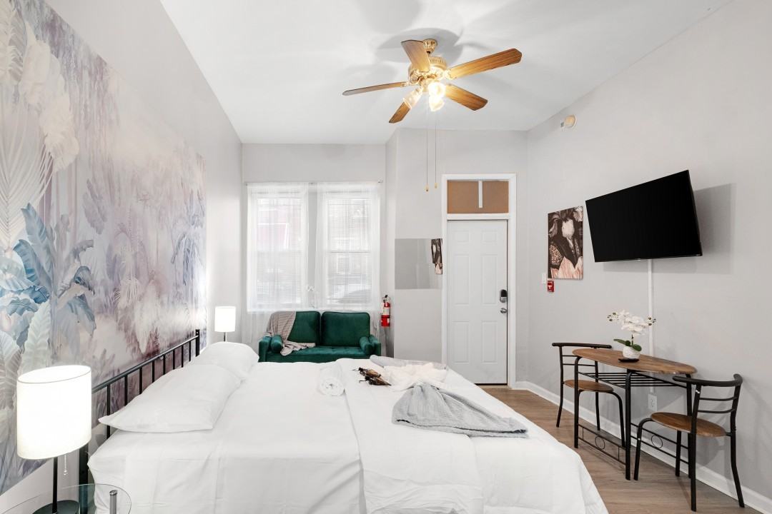 712 S 19th St #1 - Photo 4 of 13