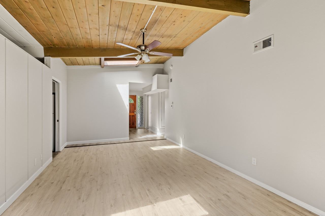 4902 54th St #1 - Photo 6 of 19