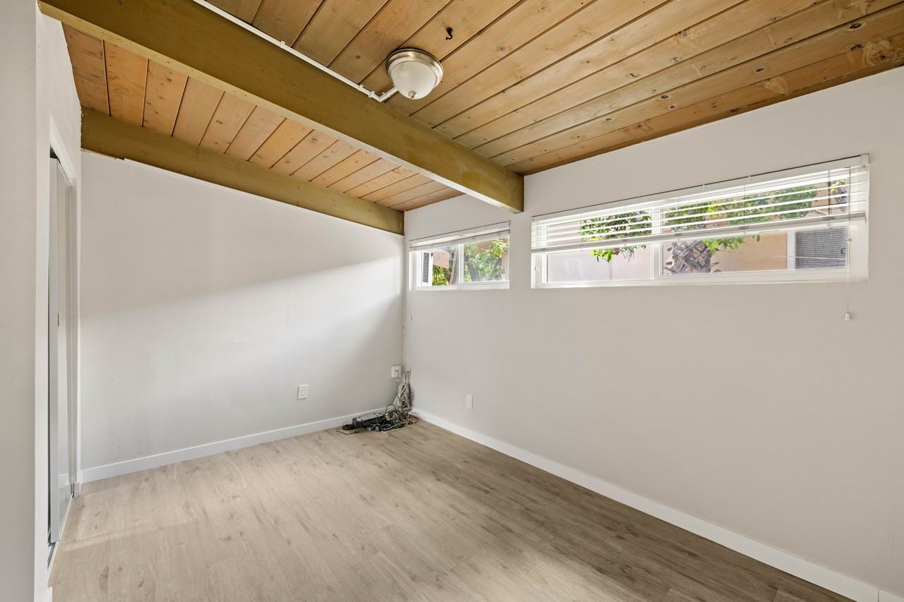 4902 54th St #1 - Photo 7 of 19