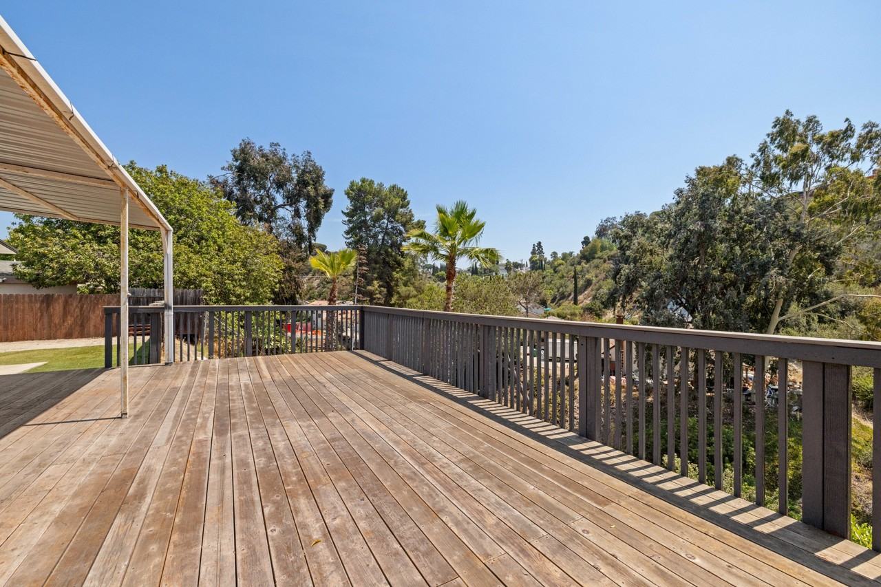 4926 54th St #1 - Photo 4 of 18