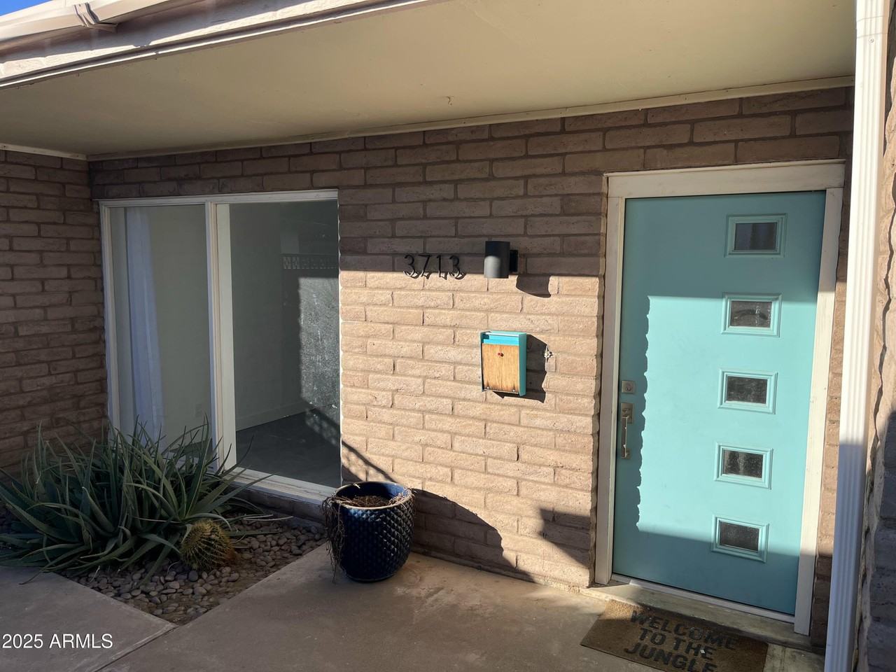 3713 E Glenrosa Ave - Photo 3 of 37