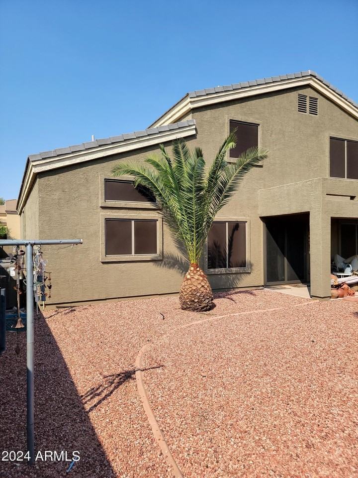 19035 N San Pablo St - Photo 4 of 9