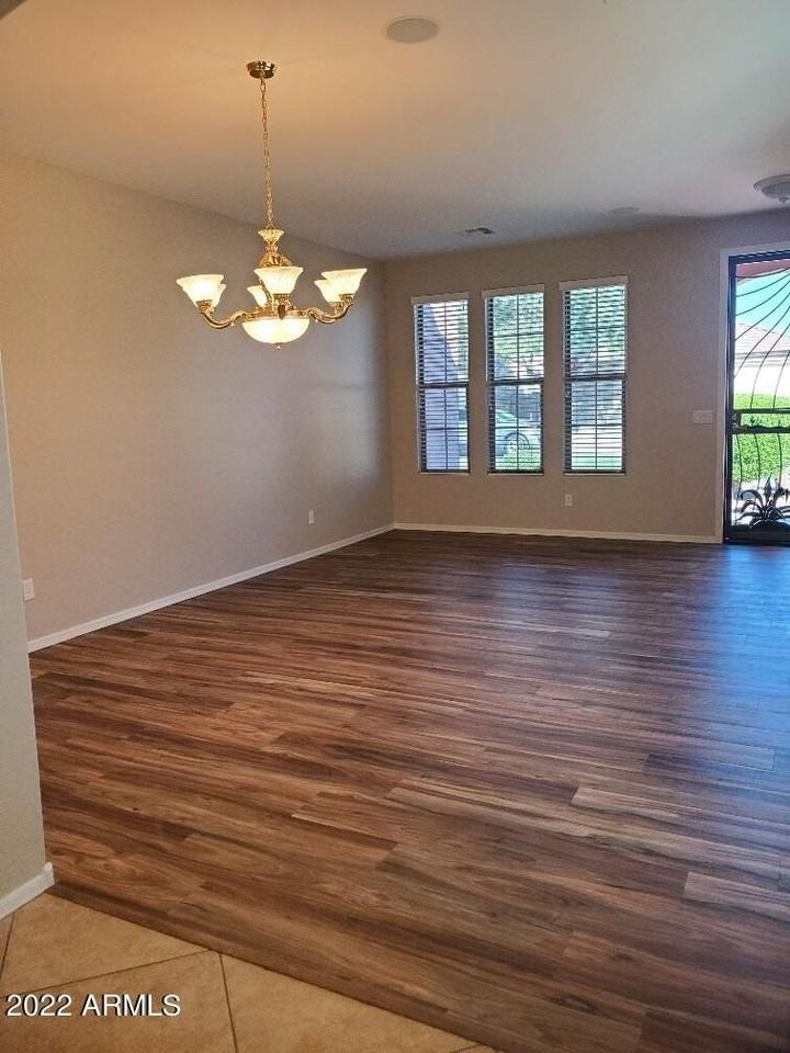 46059 West Barbara Lane - Photo 4 of 36