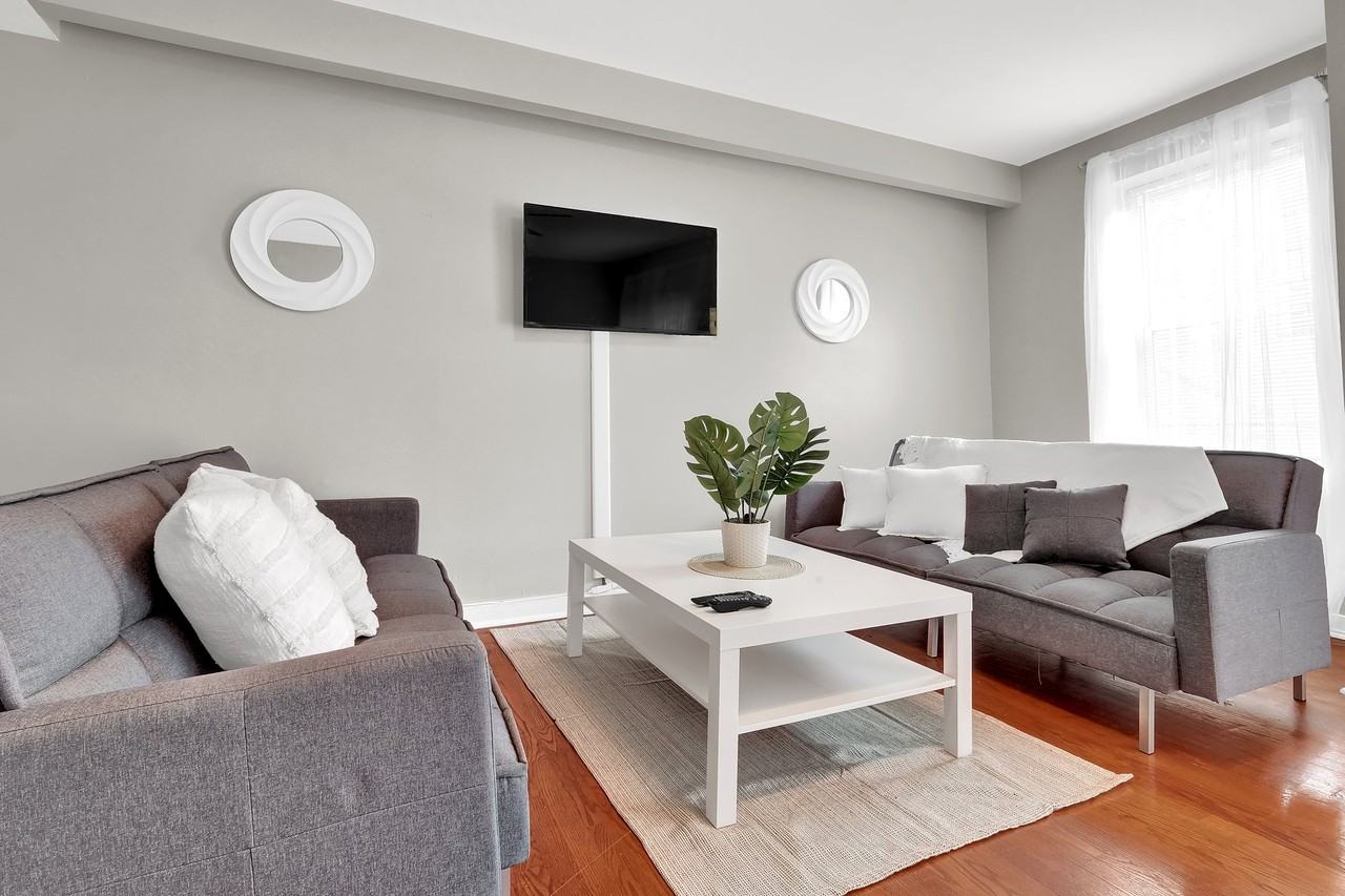 712 S 19th St #2 - Photo 3 of 13