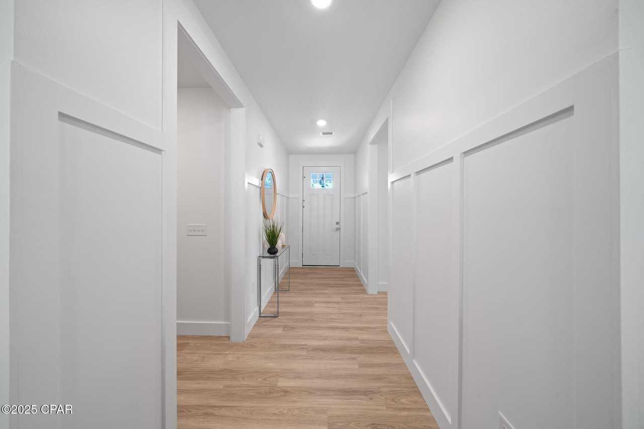 145 Manistee Dr - Photo 5 of 45