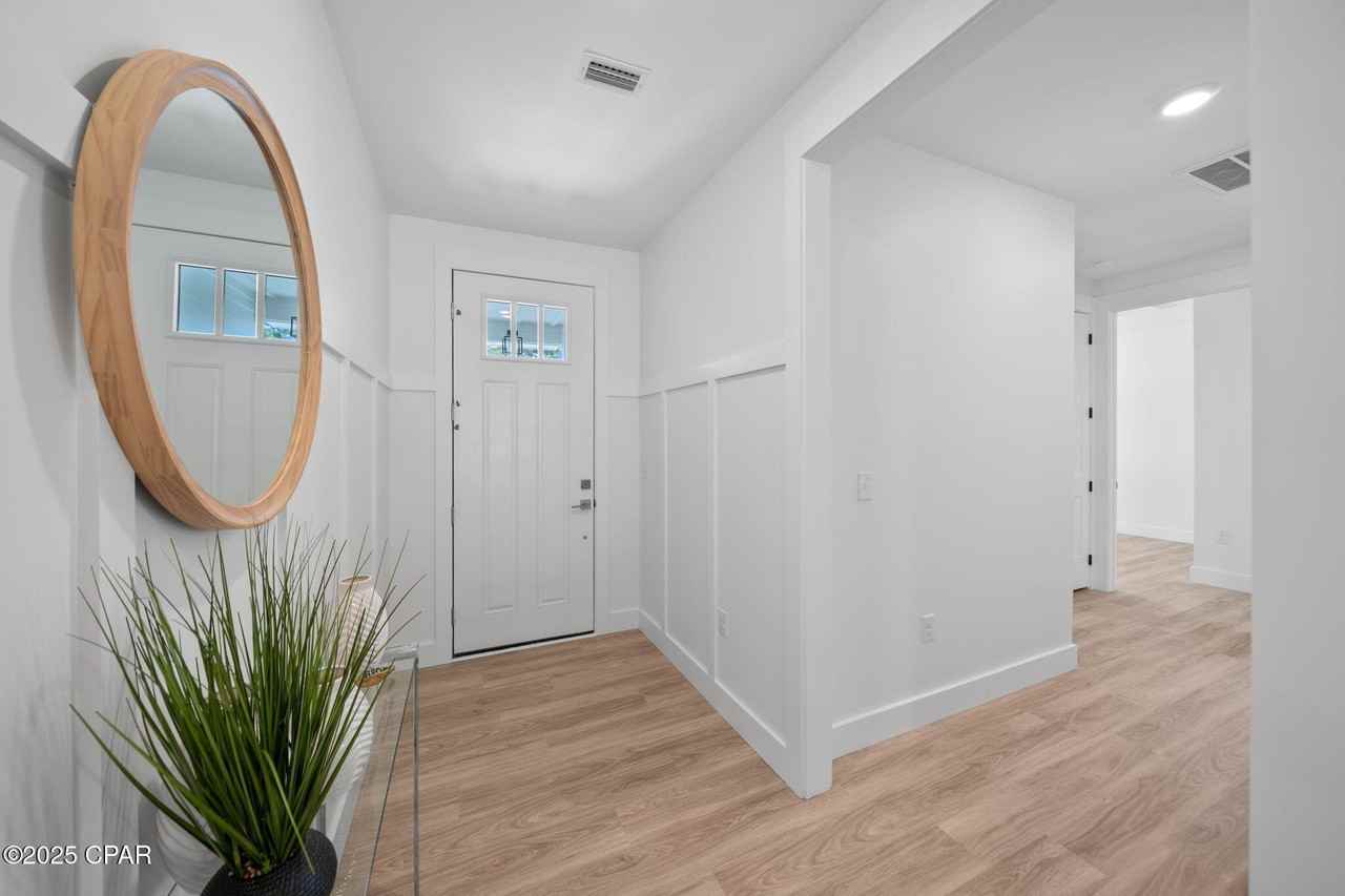 145 Manistee Dr - Photo 6 of 45