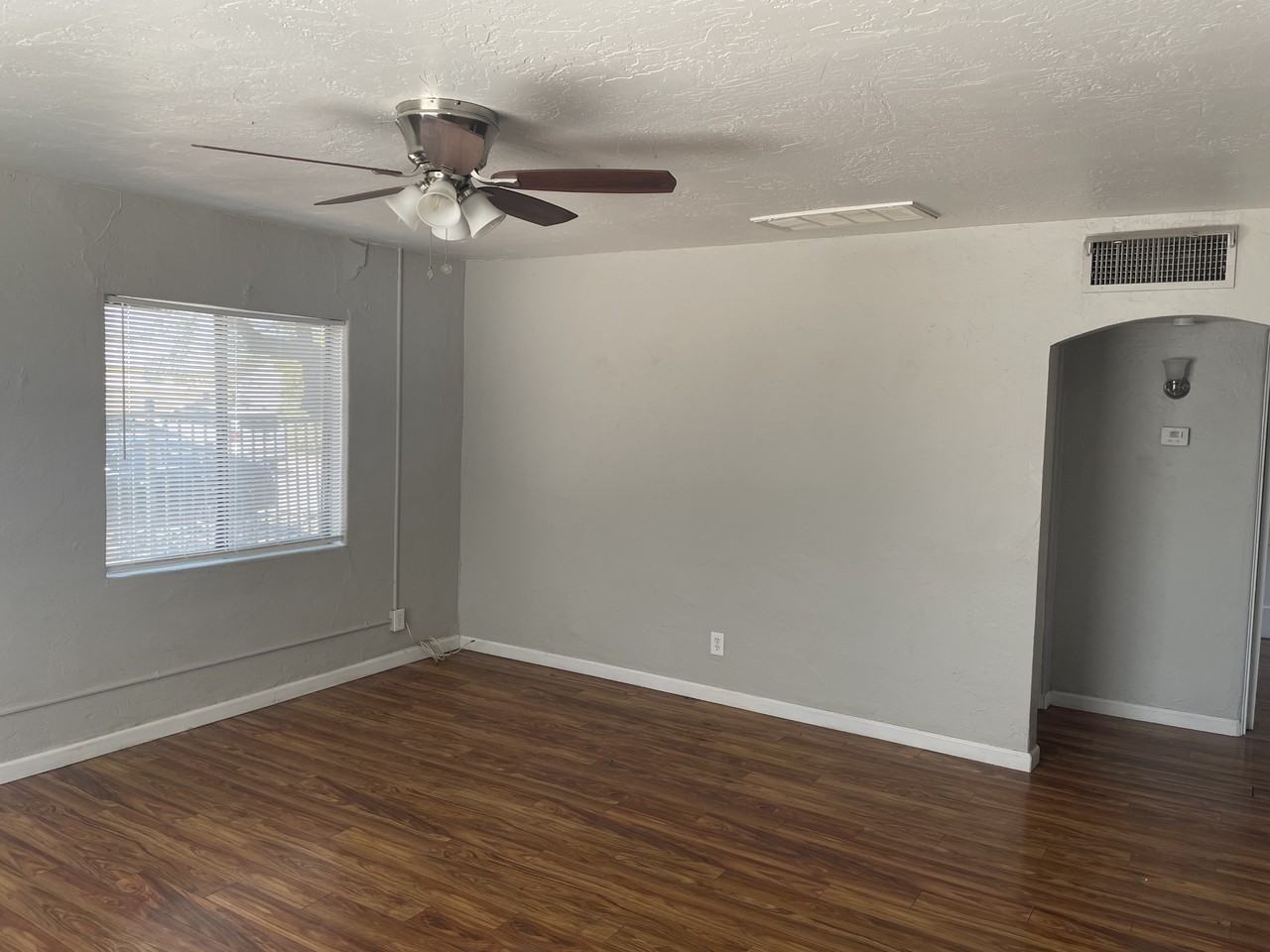 1226 West Roosevelt Street #1226 - Photo 2 of 11