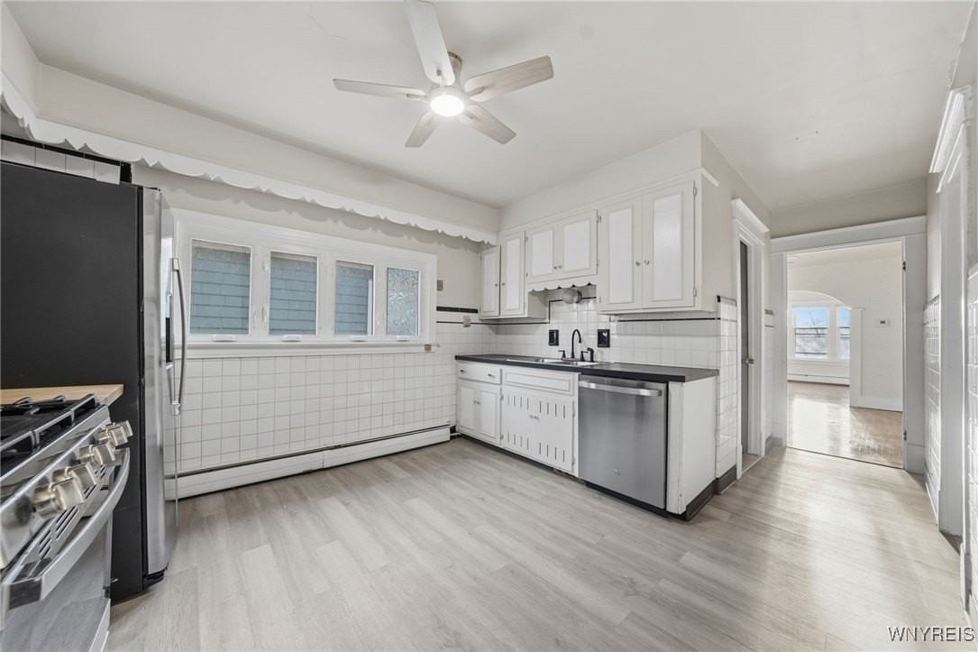 691 Columbus Pkwy - Photo 4 of 24