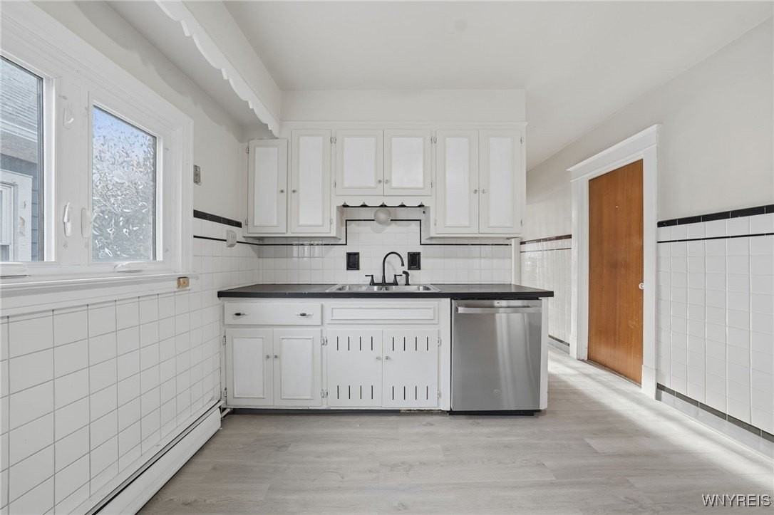 691 Columbus Pkwy - Photo 7 of 24