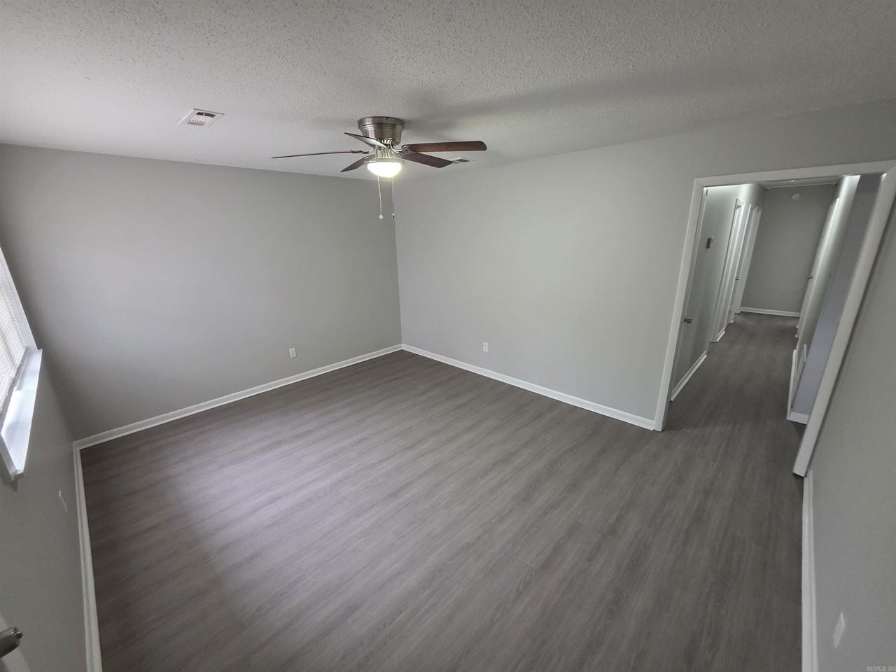 121 121 Cornish Drive - Photo 2 of 11