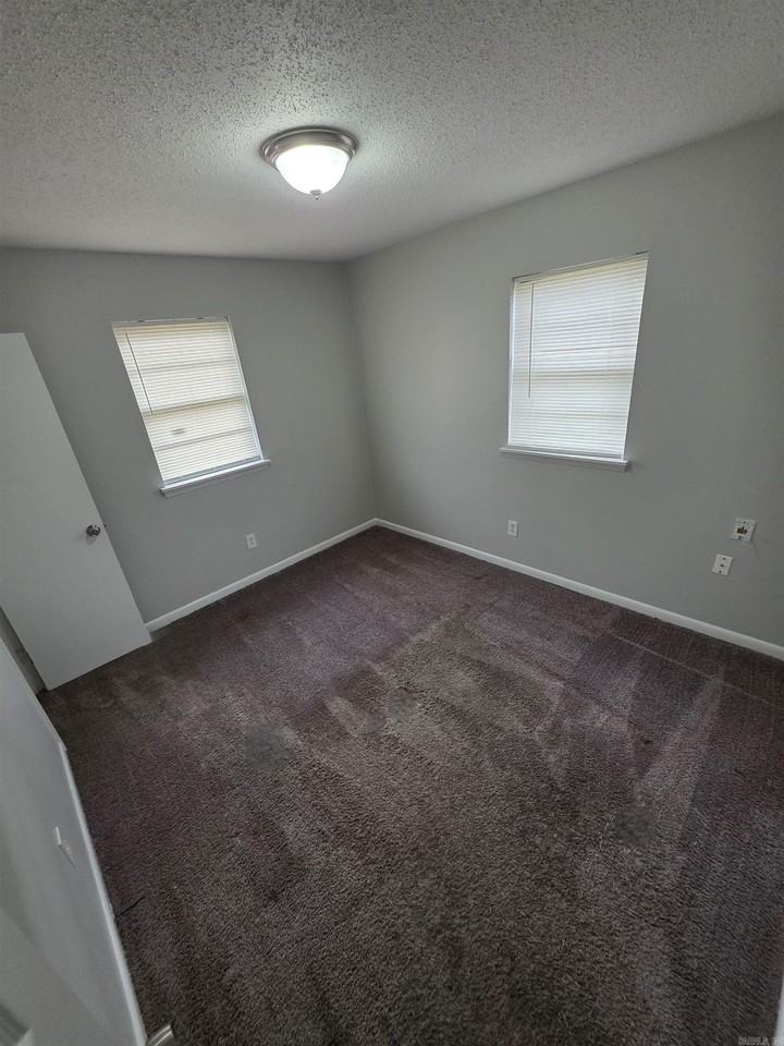 121 121 Cornish Drive - Photo 6 of 11