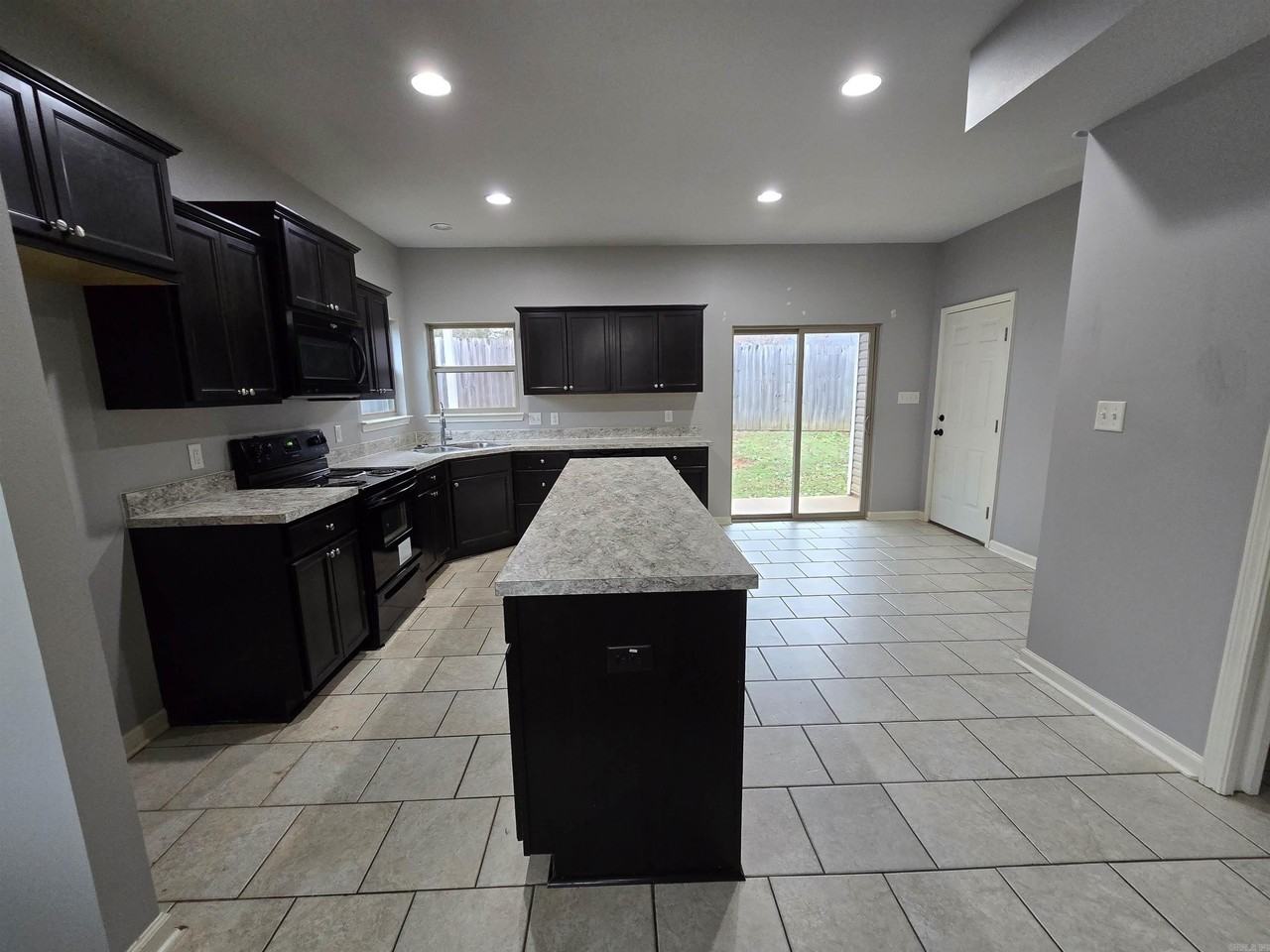 3561 Terrace Hill Ct - Photo 3 of 12