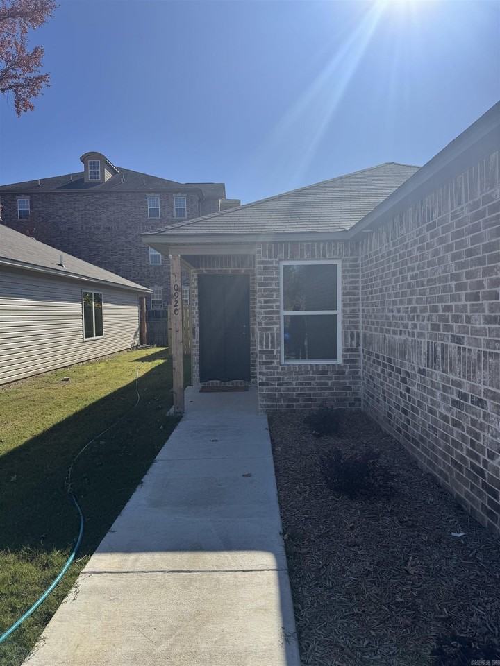 10920 Mason Dr - Photo 3 of 28