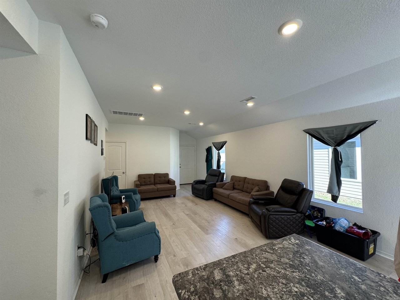 10920 Mason Dr - Photo 7 of 28