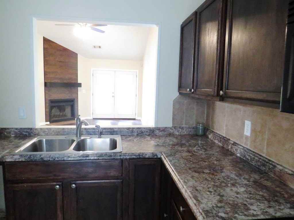 879 Arlington Drive - Photo 7 of 18