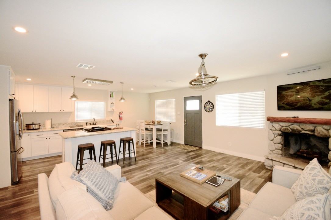 921 West Aeroplane Boulevard #1 - Photo 2 of 10