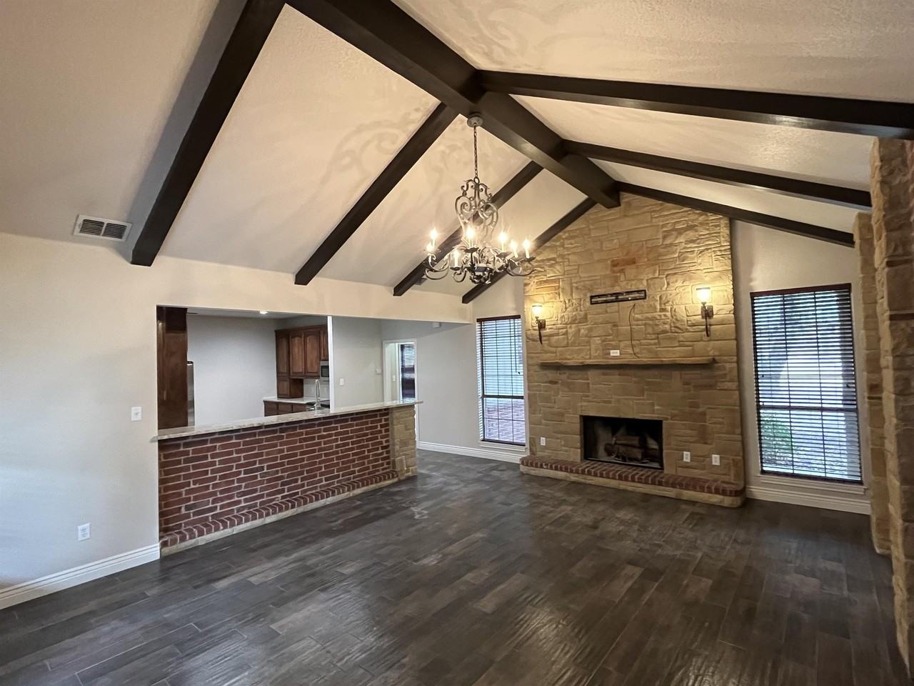 101 Oakwood Drive #1 - Photo 2 of 10