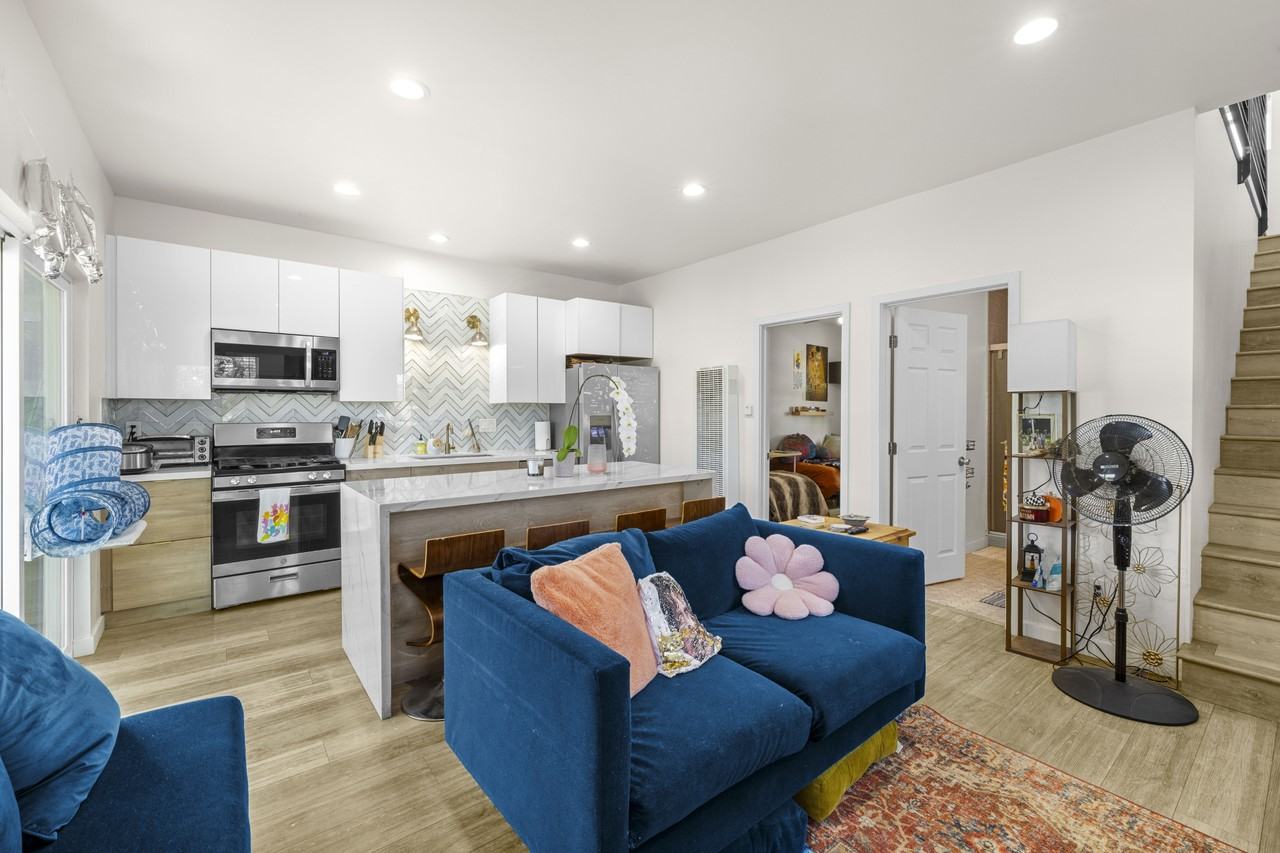 5010 Gary St #1 - Photo 3 of 16