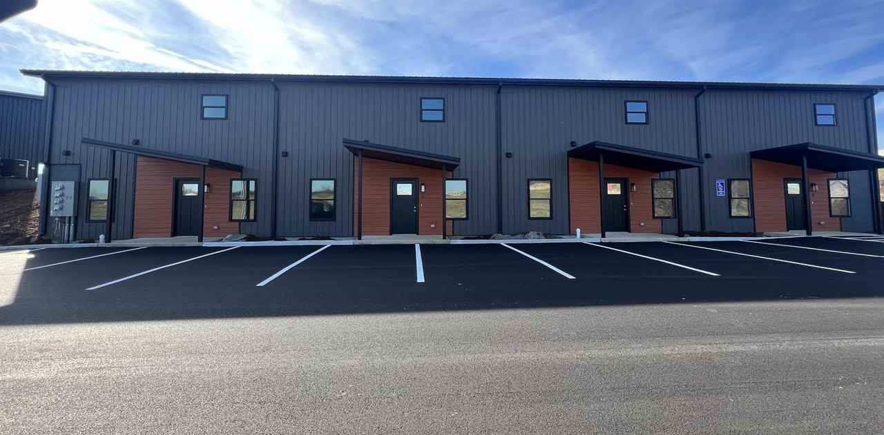 214 214 New Oak DrApt 14 #14 - Photo 3 of 14