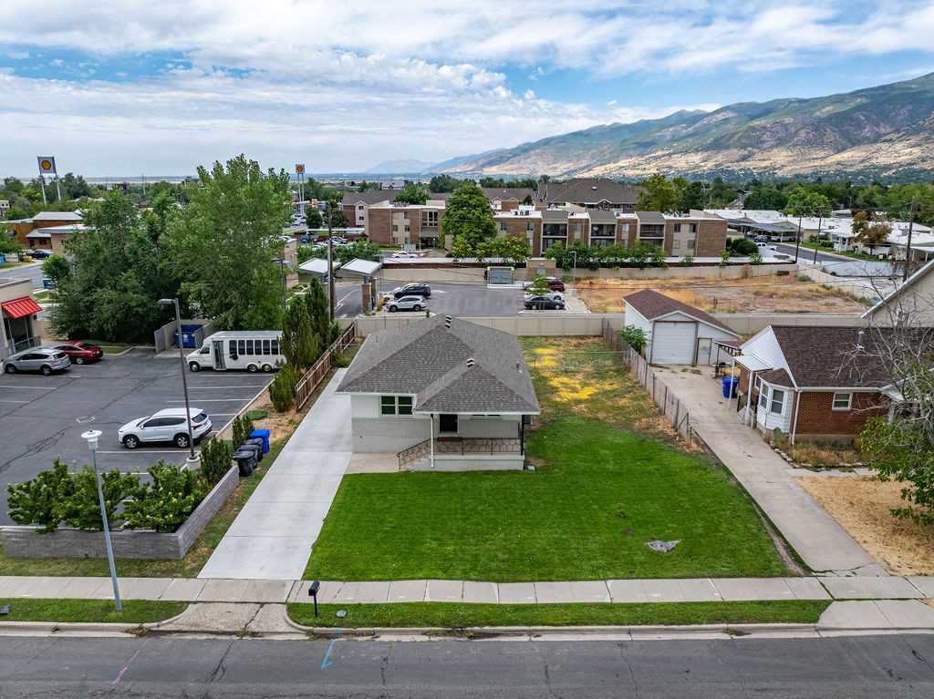 478 West 200 North #1 - Photo 6 of 44