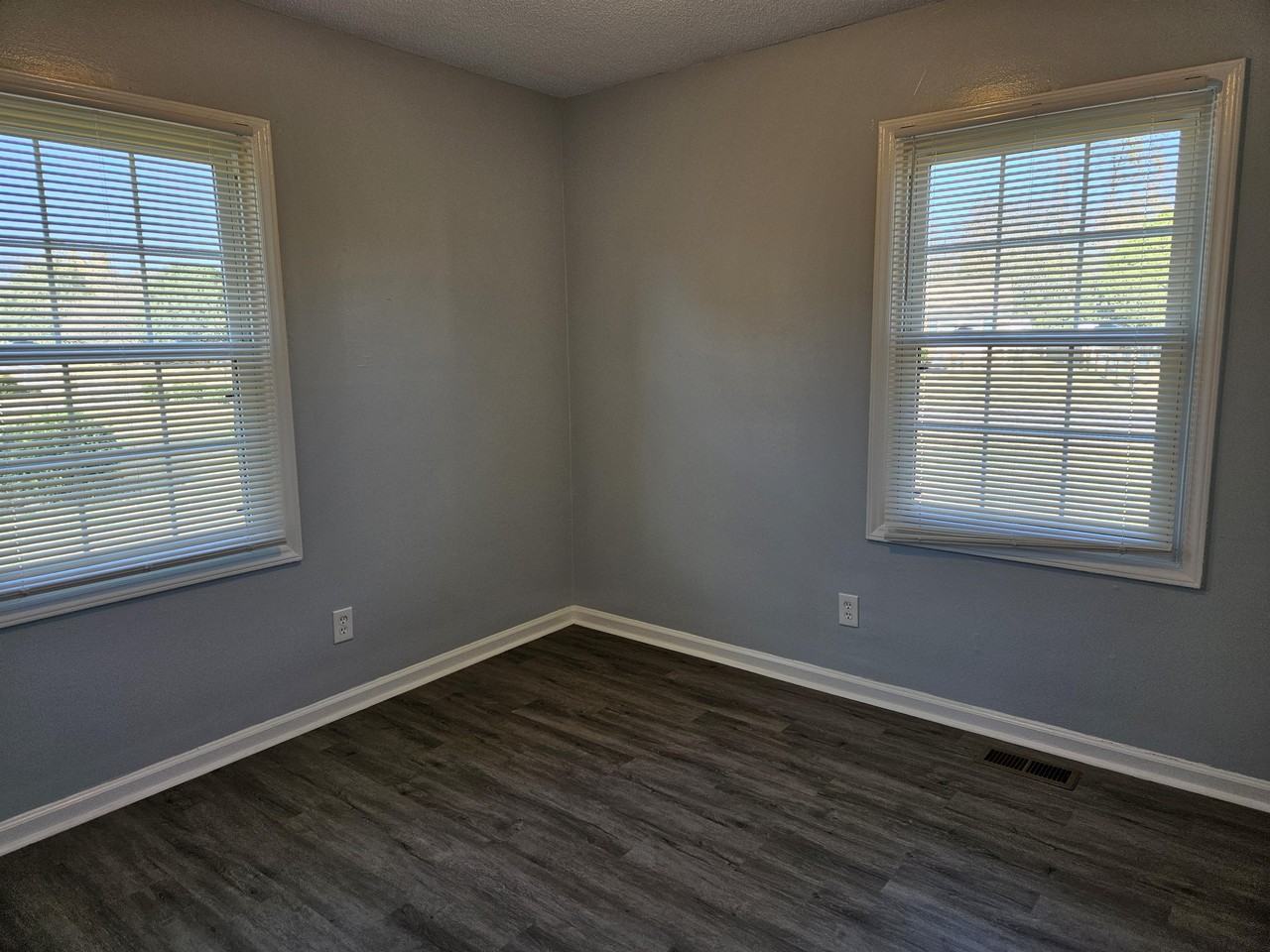 410 Desmond Drive #1 - Photo 5 of 12