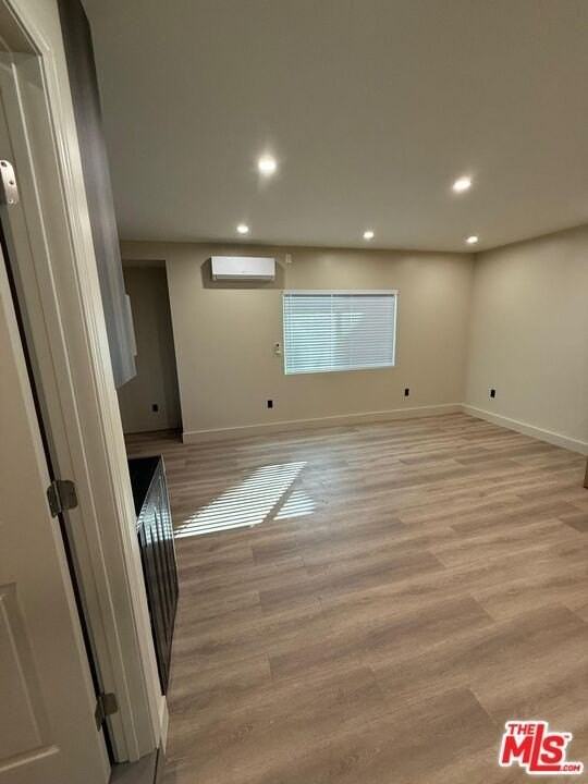 15049 Blackhawk St - Photo 7 of 14