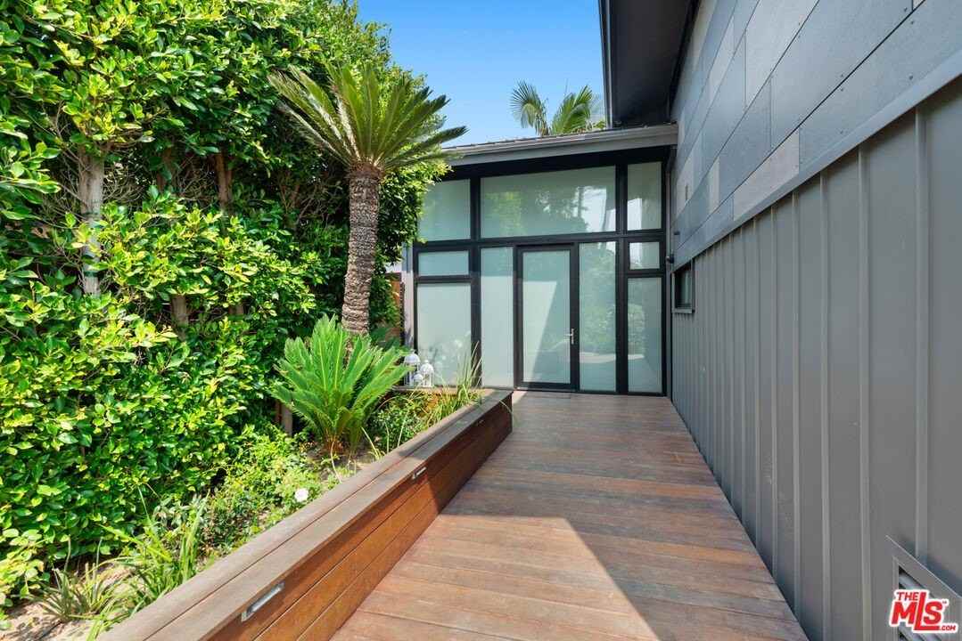 26714 Latigo Shore Drive - Photo 4 of 46