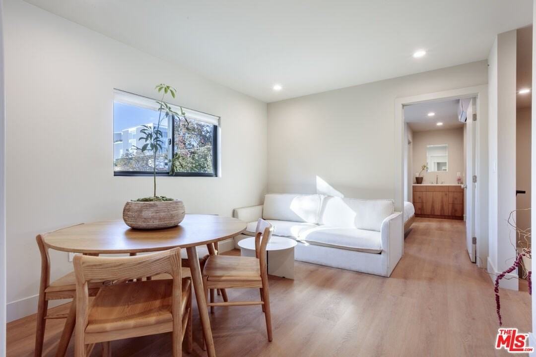 859 North Mansfield Avenue #6902