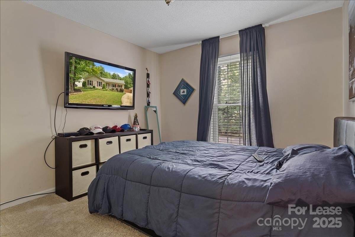 2224 Pinebrook Circle - Photo 6 of 8