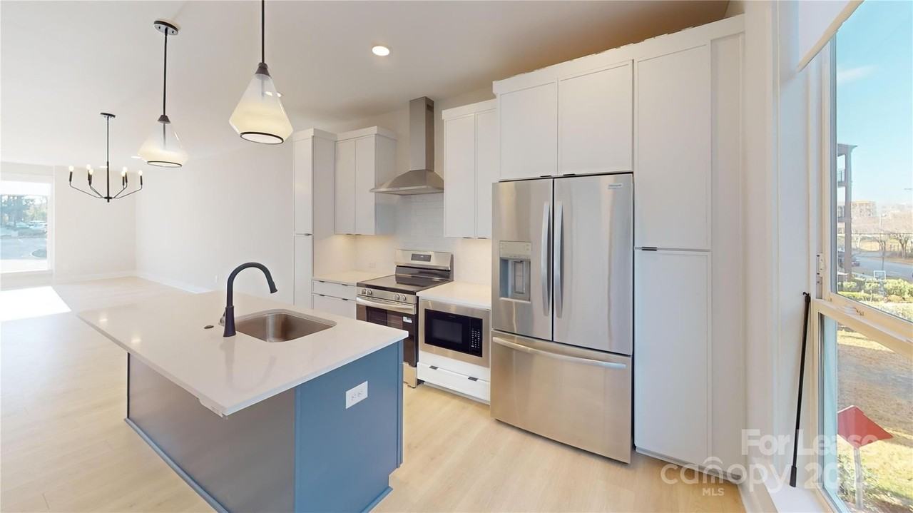 Devender Ln - Photo 7 of 42