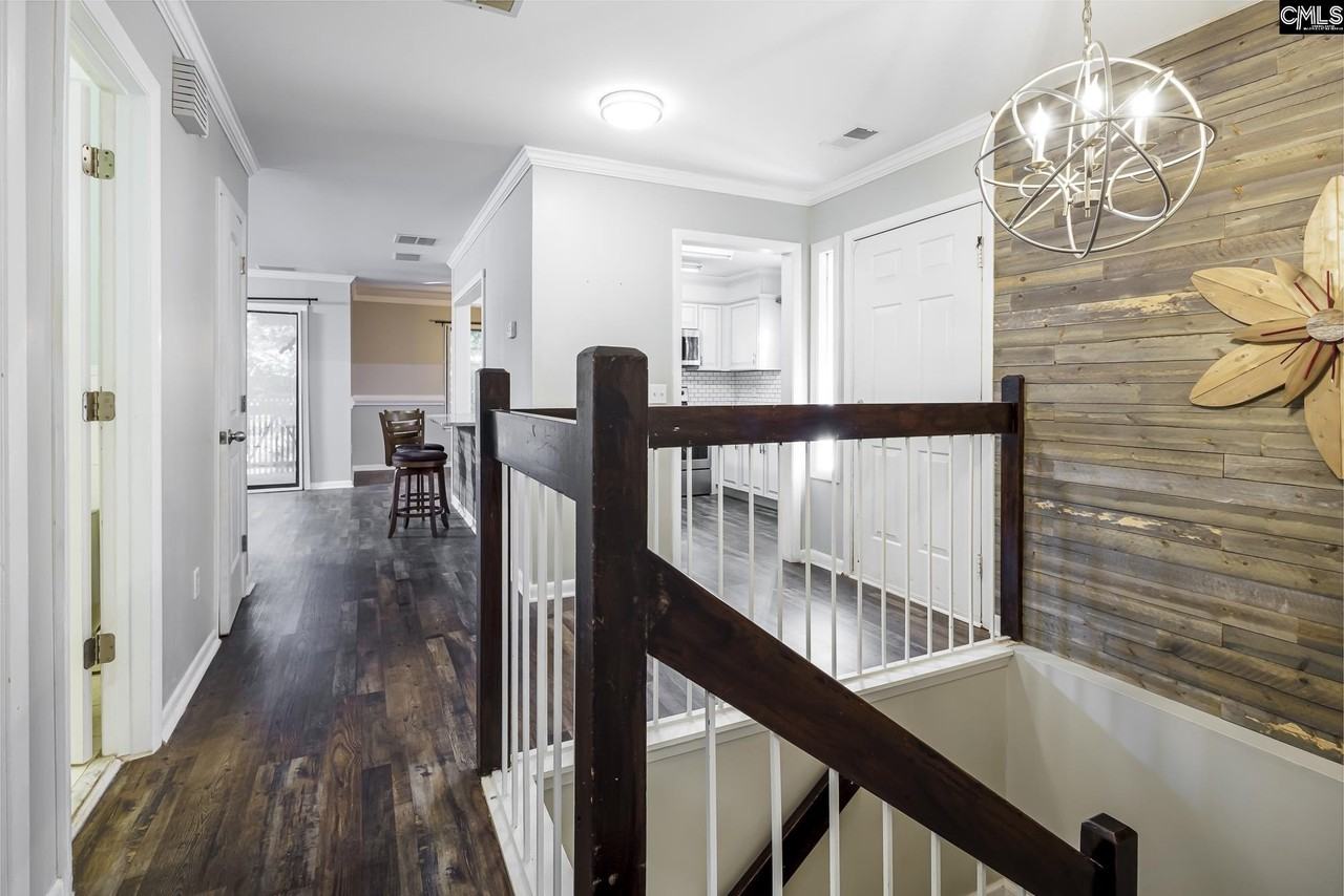 251 Shoreline Drive - Photo 3 of 30