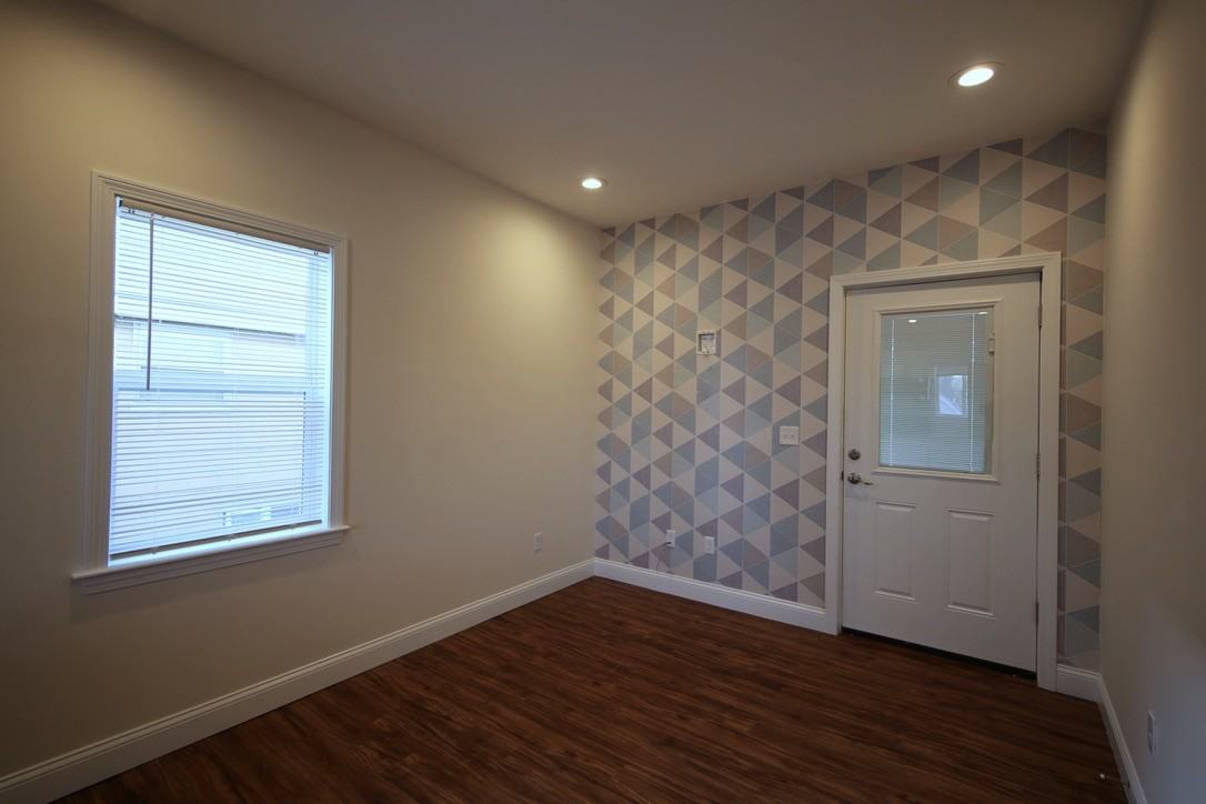 34 East Transit Street #2 - Photo 3 of 8