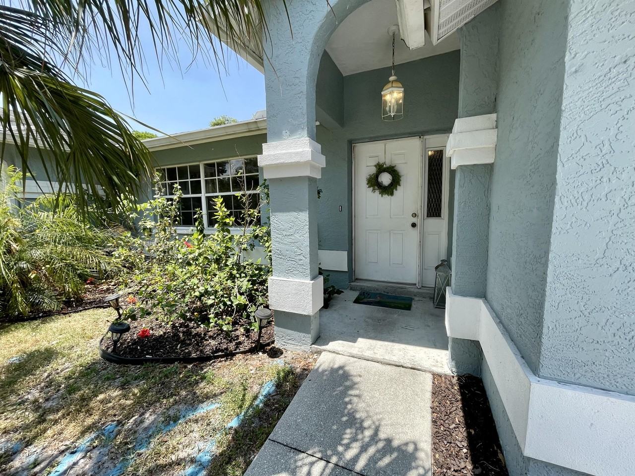 5610 29th Street Cir E #1 - Photo 4 of 46