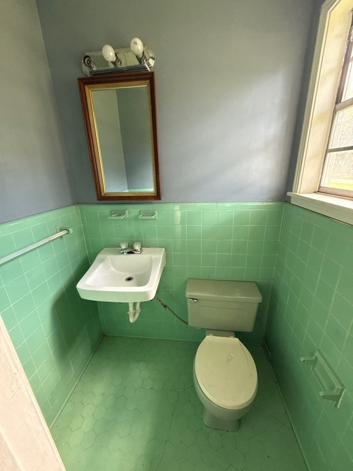 1054 Deryll Street #1 - Photo 3 of 7