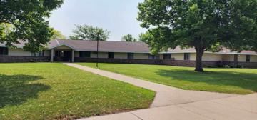 featured image of 551 Lakeview Rd #1