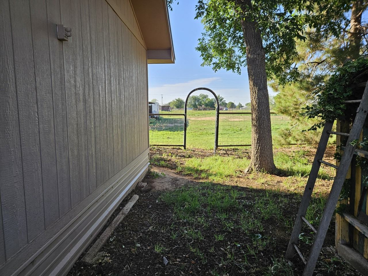 1207 East County Road 128 #1 - Photo 2 of 22