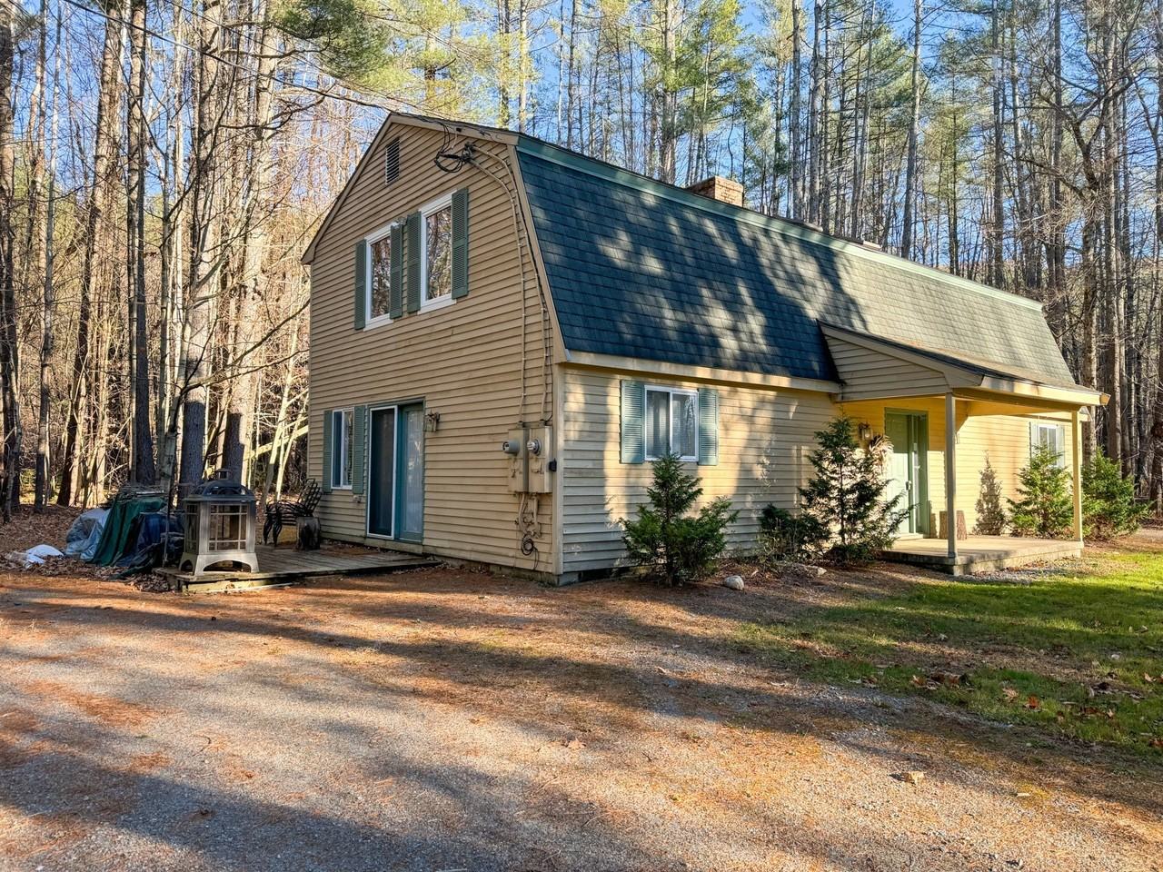 57 Spruce Ln - Photo 2 of 24